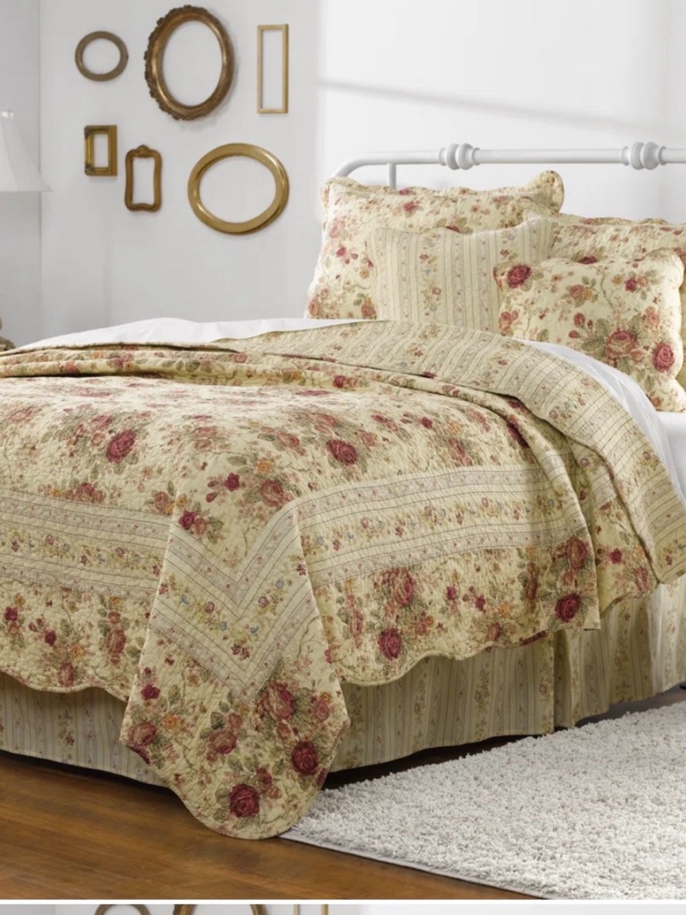 Floral Quilted Comforter Set in Beige and Rose -